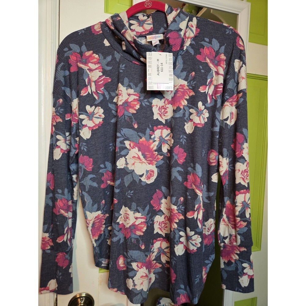 Lularoe Aubrey NAVY FLORAL Womens Shirt Size MED‎ NWT Button Detail on Sleeves